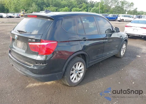 2016 BMW X3 xDrive28I z USA, uszkodzony, nr VIN 5UXWX9C55G0D77078